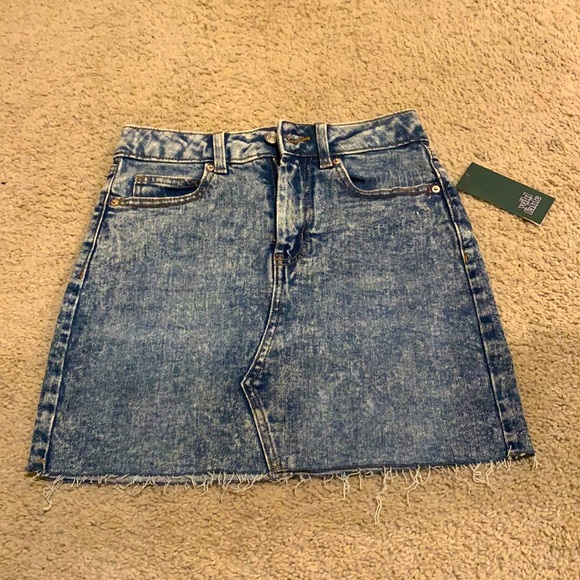 NWT jean mini skirt - Picture 1 of 3
